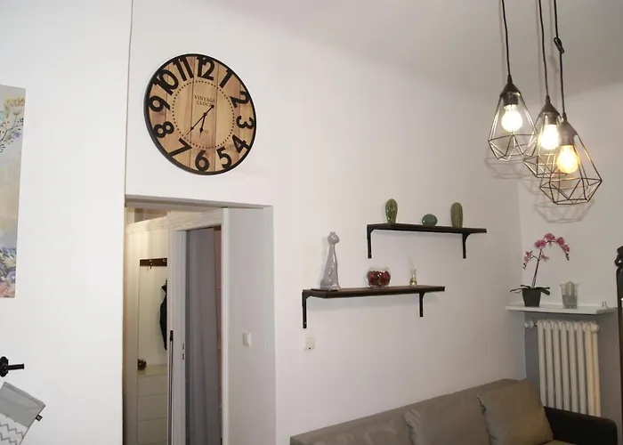 Under Castle Apartment